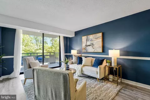 Living - 1808 Old Meadow Rd #409, Mclean, VA 22102 photo 3 of 3