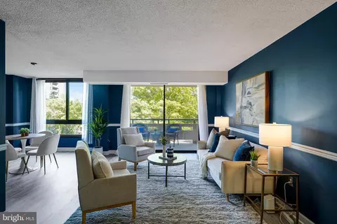 Living - 1808 Old Meadow Rd #409, Mclean, VA 22102 photo 1 of 3