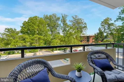 Exterior - 1808 Old Meadow Rd #409, Mclean, VA 22102 photo 1 of 4