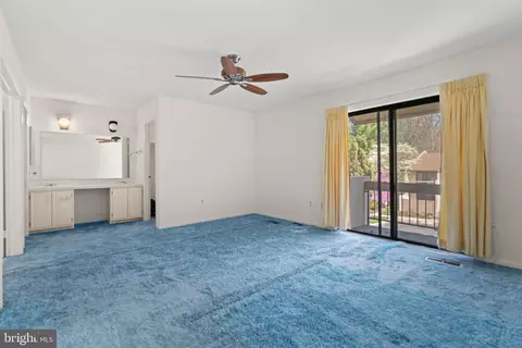 Bedroom - 11681 Newbridge Ct, Reston, VA 20191 photo 6 of 19