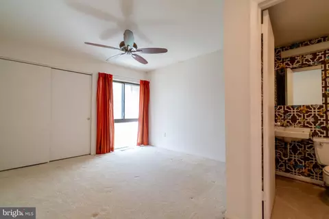 Bedroom - 11681 Newbridge Ct, Reston, VA 20191 photo 11 of 19