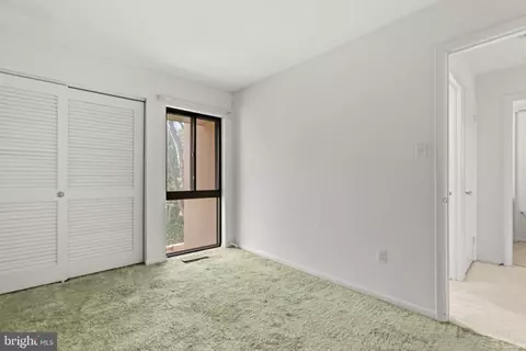 Bedroom - 11681 Newbridge Ct, Reston, VA 20191 photo 3 of 19