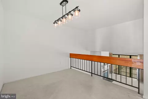 Dining - 11681 Newbridge Ct, Reston, VA 20191 photo 2 of 2