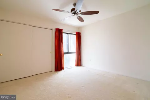 Bedroom - 11681 Newbridge Ct, Reston, VA 20191 photo 10 of 19