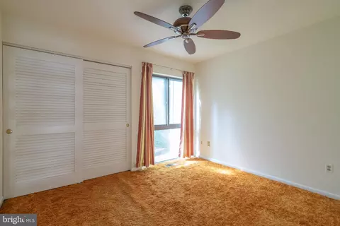 Bedroom - 11681 Newbridge Ct, Reston, VA 20191 photo 15 of 19