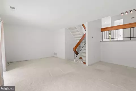 Living - 11681 Newbridge Ct, Reston, VA 20191 photo 2 of 19
