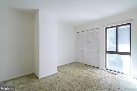 Bedroom - 11681 Newbridge Ct, Reston, VA 20191 photo 13 of 19