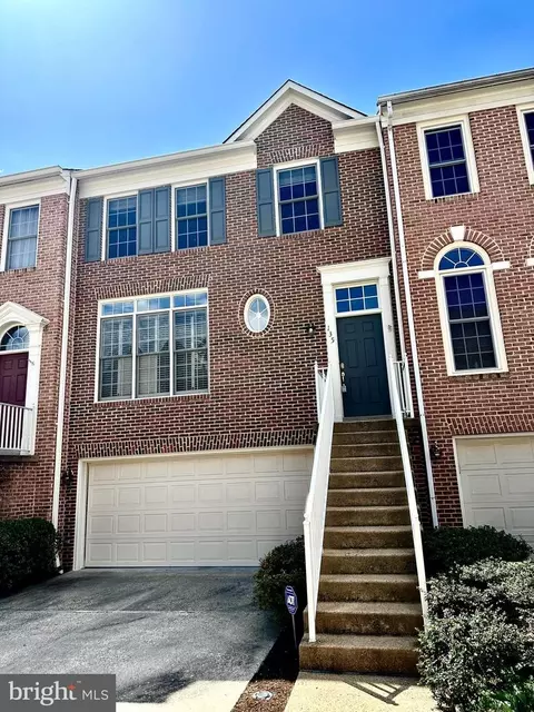 135 Roland Ct SW, Vienna, VA 22180