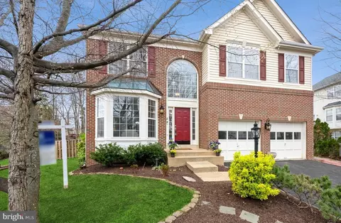 6412 Emerald Green Ct, Centreville, VA 20121