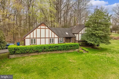 13011 Colt Dr, Clifton, VA 20124