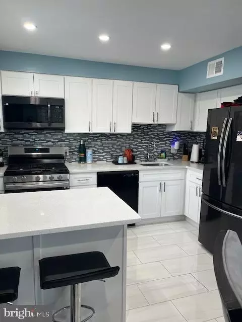 6290 D Rose Hill Ct #64, Alexandria, VA 22310