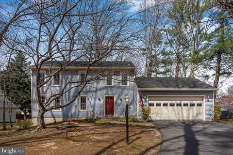 6218 Belleair Rd, Burke, VA 22015