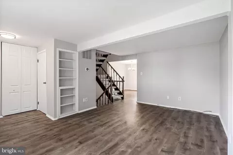 8663 Maple Glen Ct, Springfield, VA 22153 photo 7