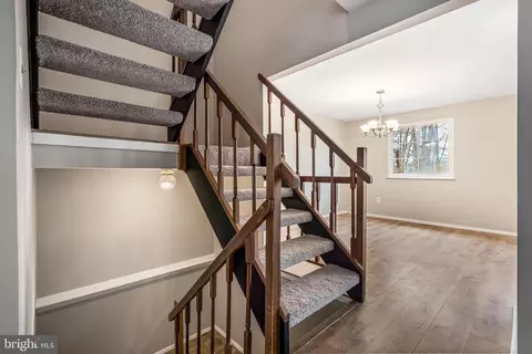 8663 Maple Glen Ct, Springfield, VA 22153 photo 8