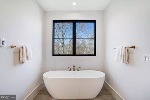 Other - 3946 N Dumbarton St, Mclean, VA 22101 photo 9 of 20