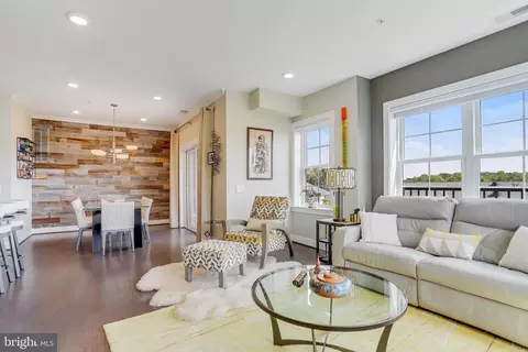 2905 Bleeker St #4-405, Fairfax, VA 22031