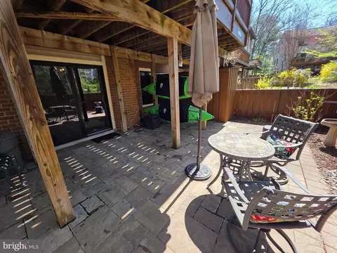 2032 Swans Neck Way, Reston, VA 20191 photo 31