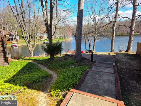 2032 Swans Neck Way, Reston, VA 20191 photo 36