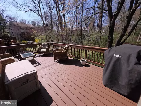 2032 Swans Neck Way, Reston, VA 20191 photo 11