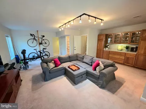 2032 Swans Neck Way, Reston, VA 20191 photo 23