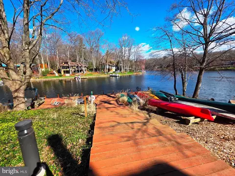 2032 Swans Neck Way, Reston, VA 20191 photo 37