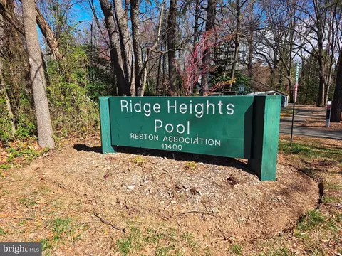 2032 Swans Neck Way, Reston, VA 20191 photo 39