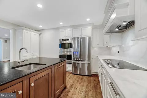 8023 Old Dominion Dr, Mclean, VA 22102 photo 4