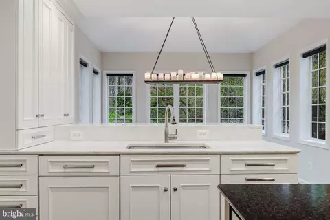 8023 Old Dominion Dr, Mclean, VA 22102 photo 6