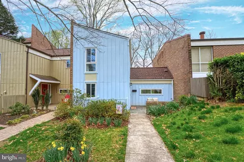 11532 Links Dr, Reston, VA 20190