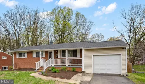 6811 Lois Dr, Springfield, VA 22150