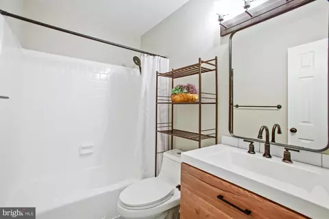 6961 Conservation Dr, Springfield, VA 22153 photo 8