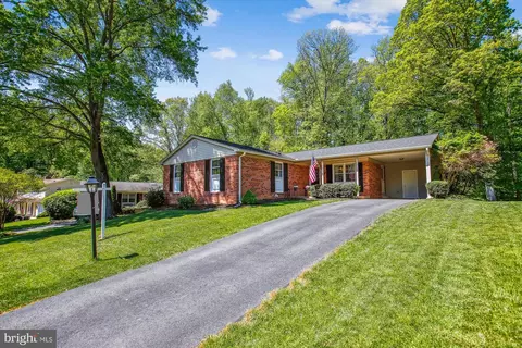 6961 Conservation Dr, Springfield, VA 22153 photo 5