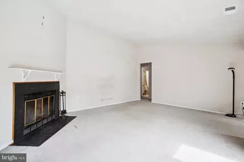 Living - 1925 B Villaridge Dr, Reston, VA 20191 photo 2 of 2