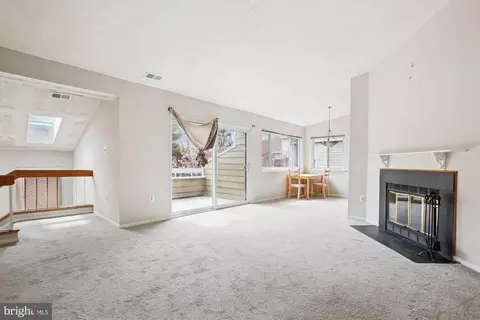 Living - 1925 B Villaridge Dr, Reston, VA 20191 photo 1 of 2