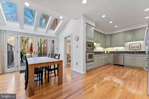 Kitchen - 1603 Aerie Ln, Mclean, VA 22101 photo 1 of 5