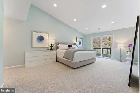 Bedroom - 1603 Aerie Ln, Mclean, VA 22101 photo 1 of 3