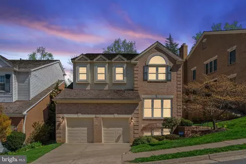 Exterior - 1603 Aerie Ln, Mclean, VA 22101 photo 7 of 7