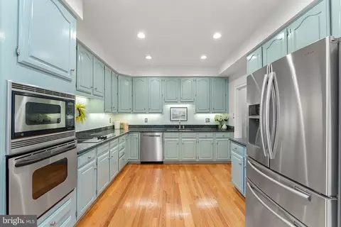 Kitchen - 1603 Aerie Ln, Mclean, VA 22101 photo 5 of 5