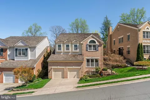 Exterior - 1603 Aerie Ln, Mclean, VA 22101 photo 6 of 7