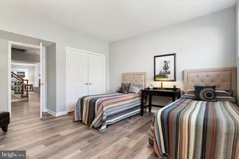 Bedroom - 1603 Aerie Ln, Mclean, VA 22101 photo 3 of 3