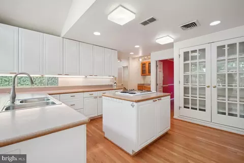 12124 Stirrup Rd, Reston, VA 20191 photo 11