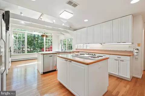 12124 Stirrup Rd, Reston, VA 20191 photo 10