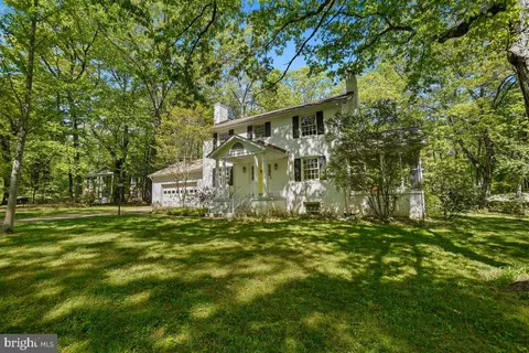 12124 Stirrup Rd, Reston, VA 20191 photo 2