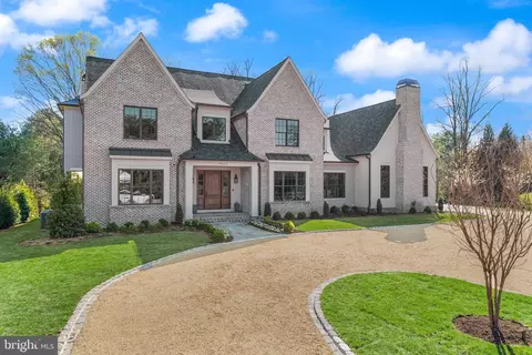 6913 Benjamin St, Mclean, VA 22101