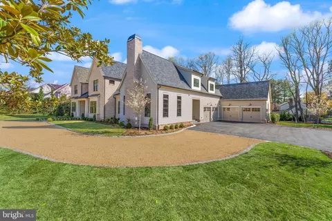 Exterior - 6913 Benjamin St, Mclean, VA 22101 photo 2 of 12