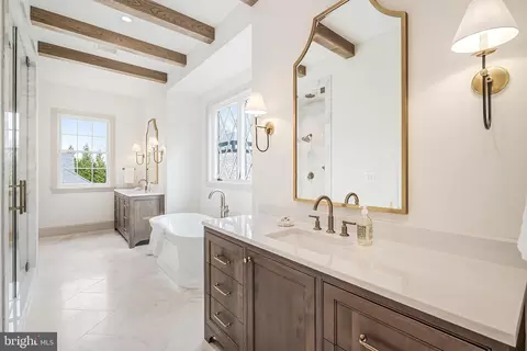 Bath - 6913 Benjamin St, Mclean, VA 22101 photo 5 of 5