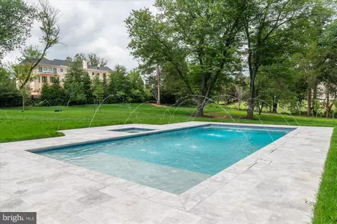 8912 Gallant Green Dr, Mclean, VA 22102 photo 75