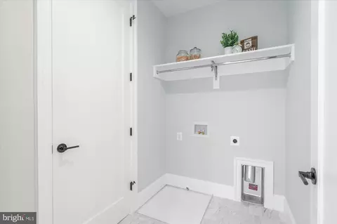 8912 Gallant Green Dr, Mclean, VA 22102 photo 57