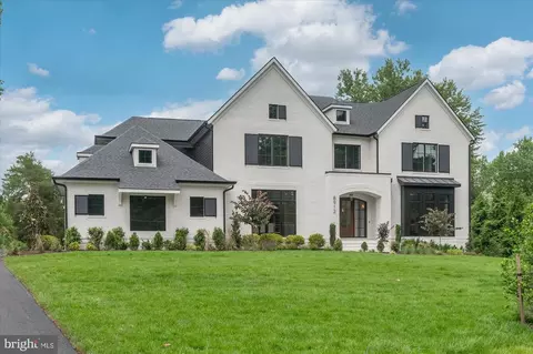 8912 Gallant Green Dr, Mclean, VA 22102