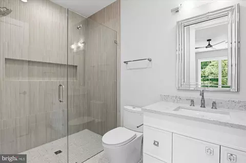 8912 Gallant Green Dr, Mclean, VA 22102 photo 61